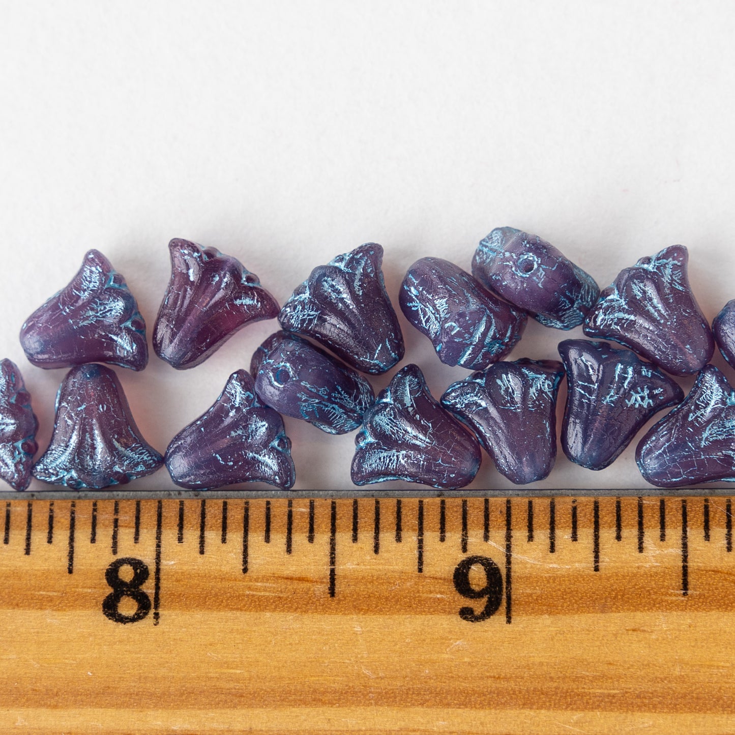 Load image into Gallery viewer, 9x10mm Lily / Tulip Flower Beads - Purple Opaline with Aqua Wash - 15 Beads
