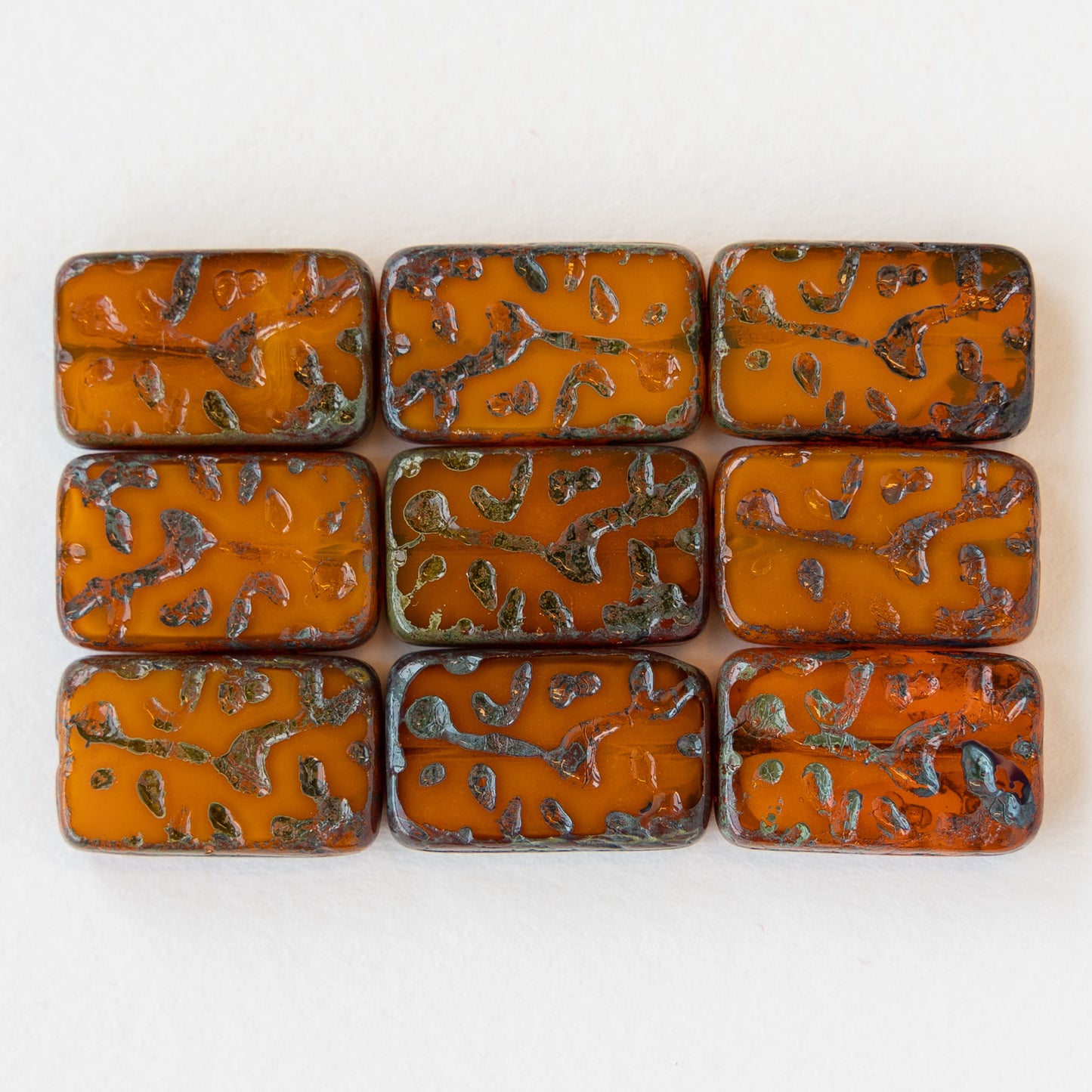 Load image into Gallery viewer, 19mm Groovy Rectangle - Orange Opaline - 10 Beads
