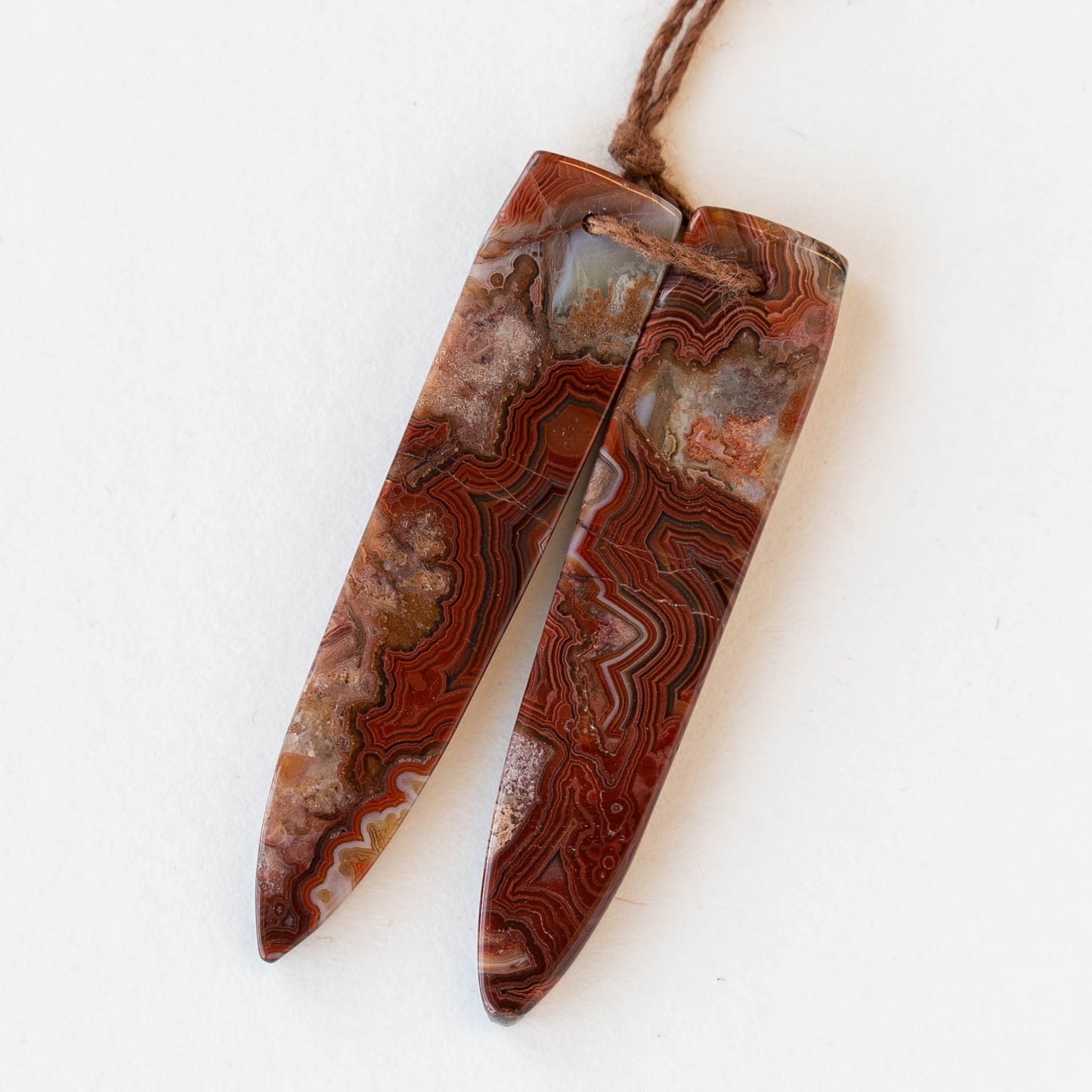 Load image into Gallery viewer, Agate Carved Stone Pendant - 1 Pair
