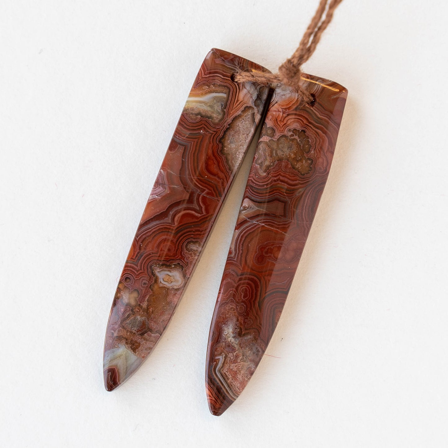 Load image into Gallery viewer, Agate Carved Stone Pendant - 1 Pair
