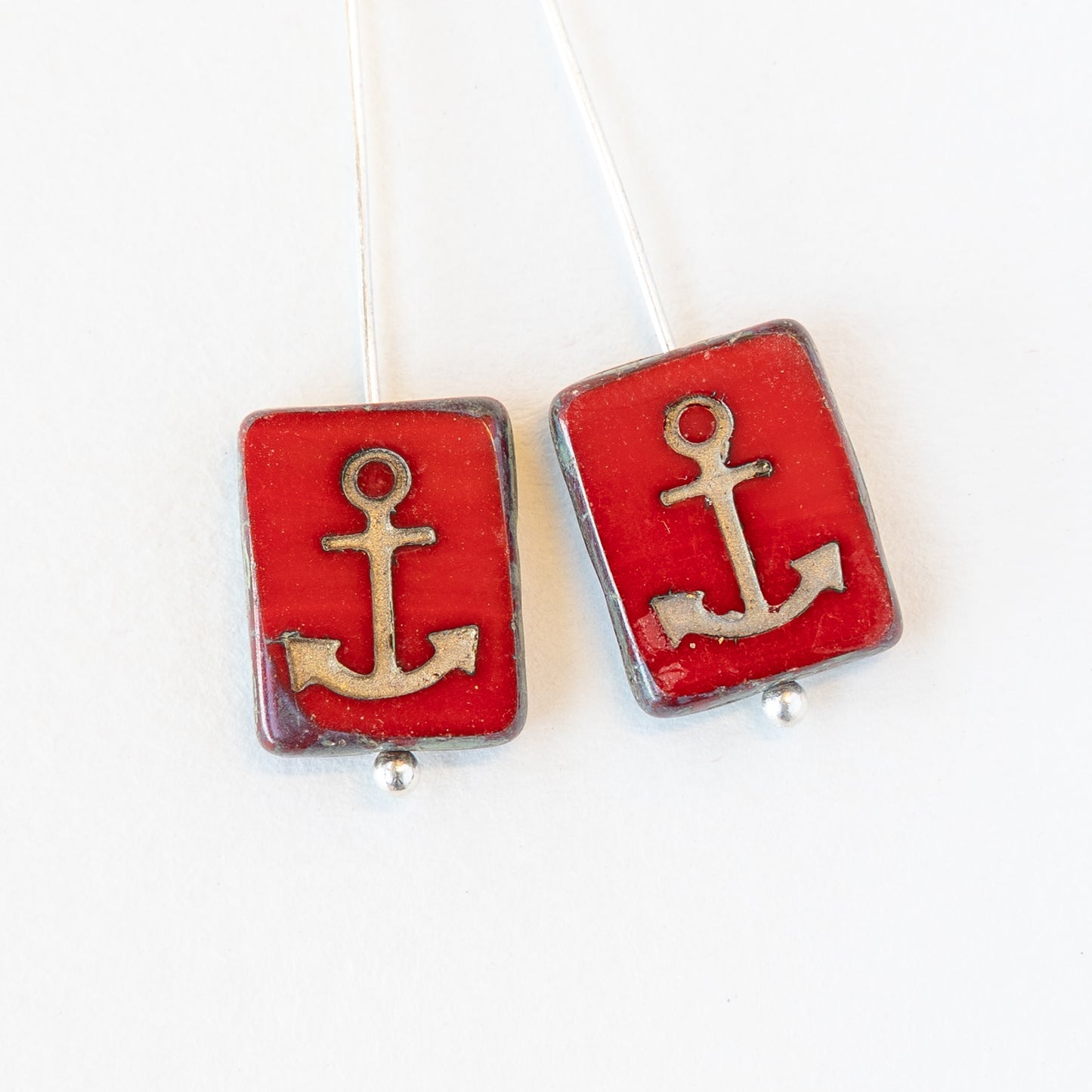 11x17mm Glass Anchor Beads - Red with Gold Wash