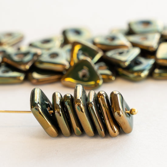 Load image into Gallery viewer, 12-13mm Shiny Glazed Ceramic Chip Beads - Gold &amp;amp; Forest Green
