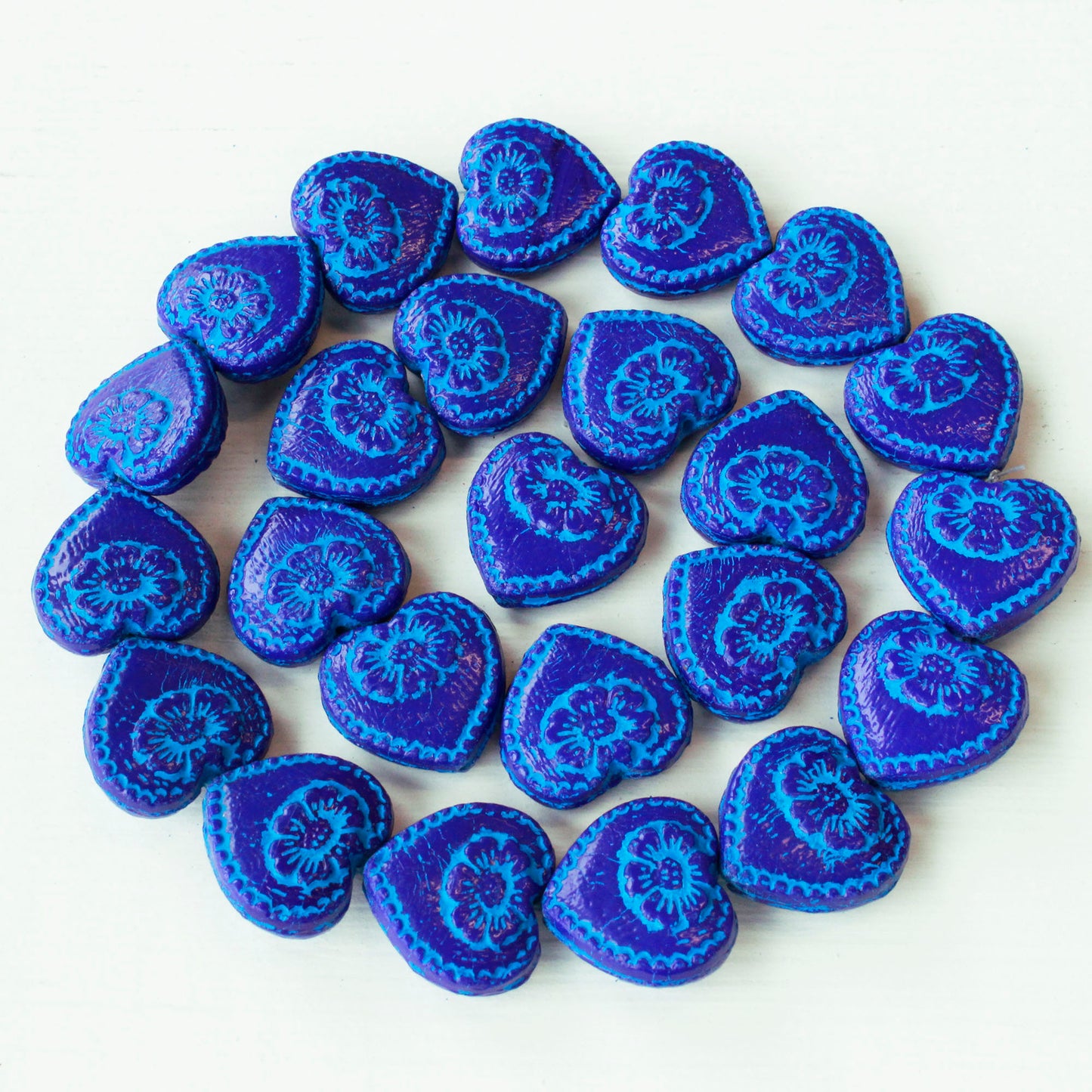 17mm Glass Heart Beads - Blue with Aqua Wash - 15