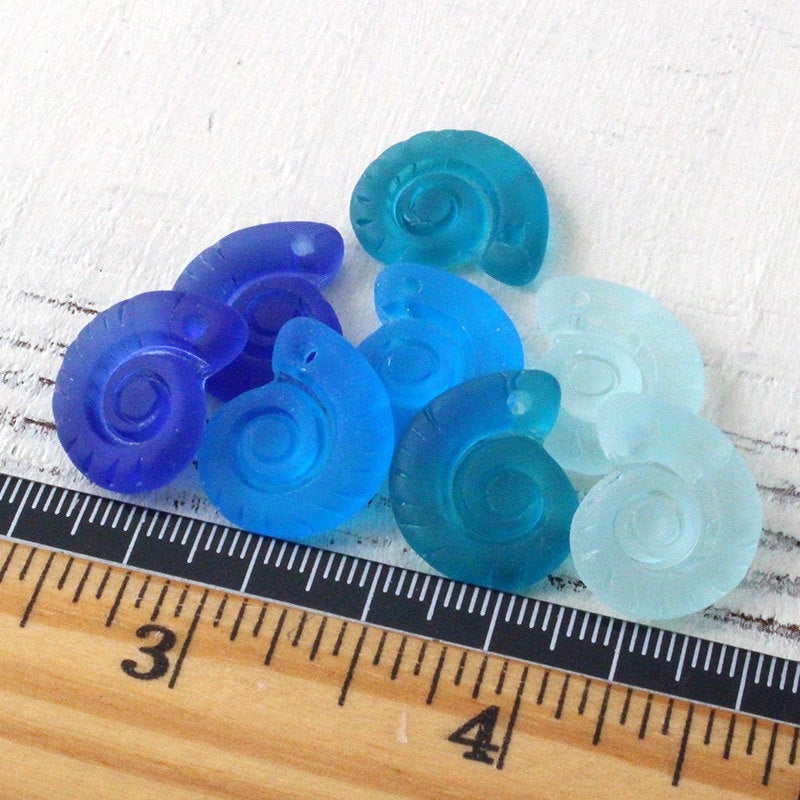 15x18mm Frosted Glass Ammonite Beads - Black - 4 Beads