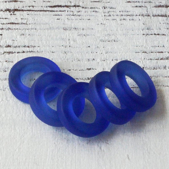 Load image into Gallery viewer, 17mm Frosted Glass Rings - Cobalt Blue - 2 or 10
