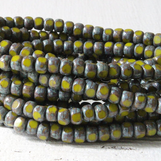 Size 6/0 - Trica Beads - Green Avocado Picasso Beads - 50 beads