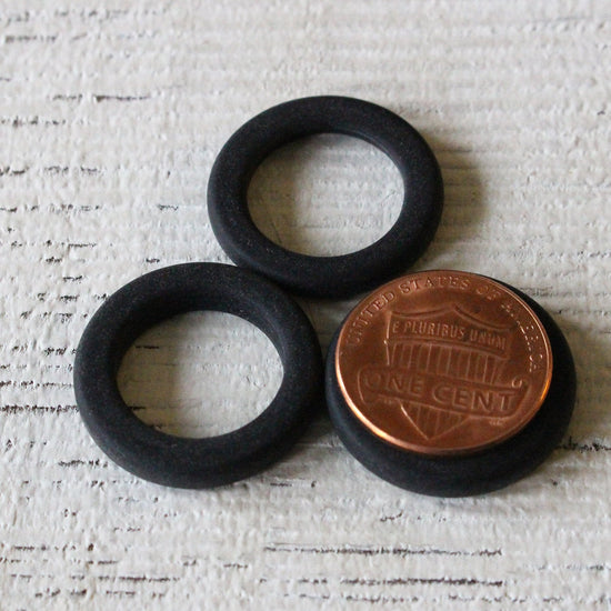 23mm Frosted Glass Rings - Black