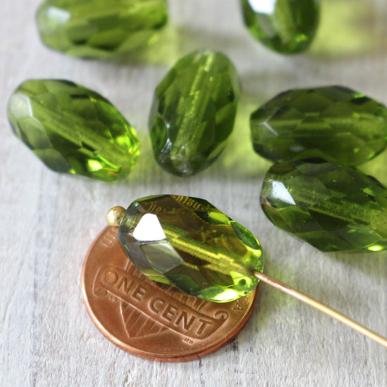 Load image into Gallery viewer, 10x15mm Firepolished Glass Oval Beads - Olivine - 8 Beads
