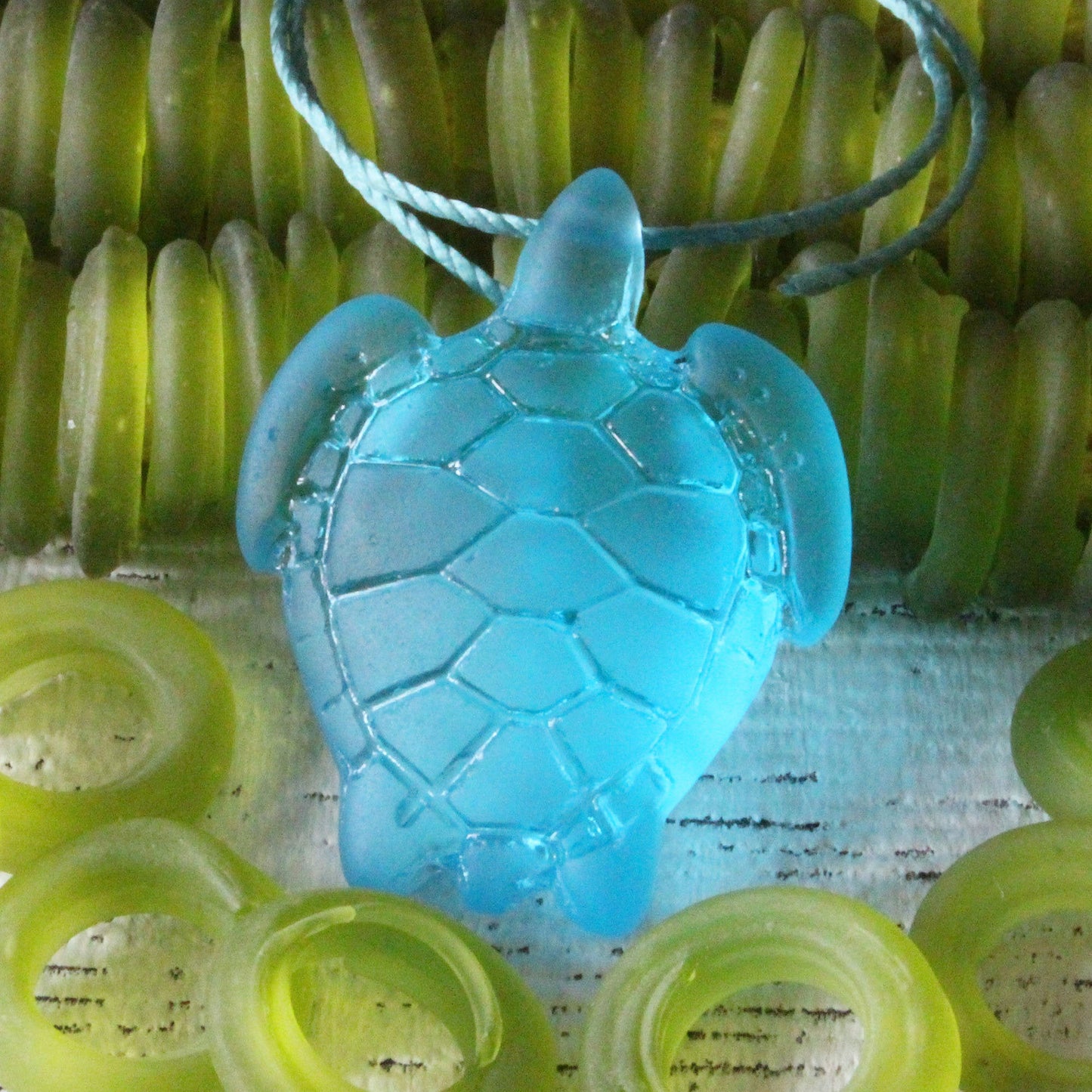 Load image into Gallery viewer, Large Frosted Glass Turtle Pendant - Medium Aqua - 2 Beads
