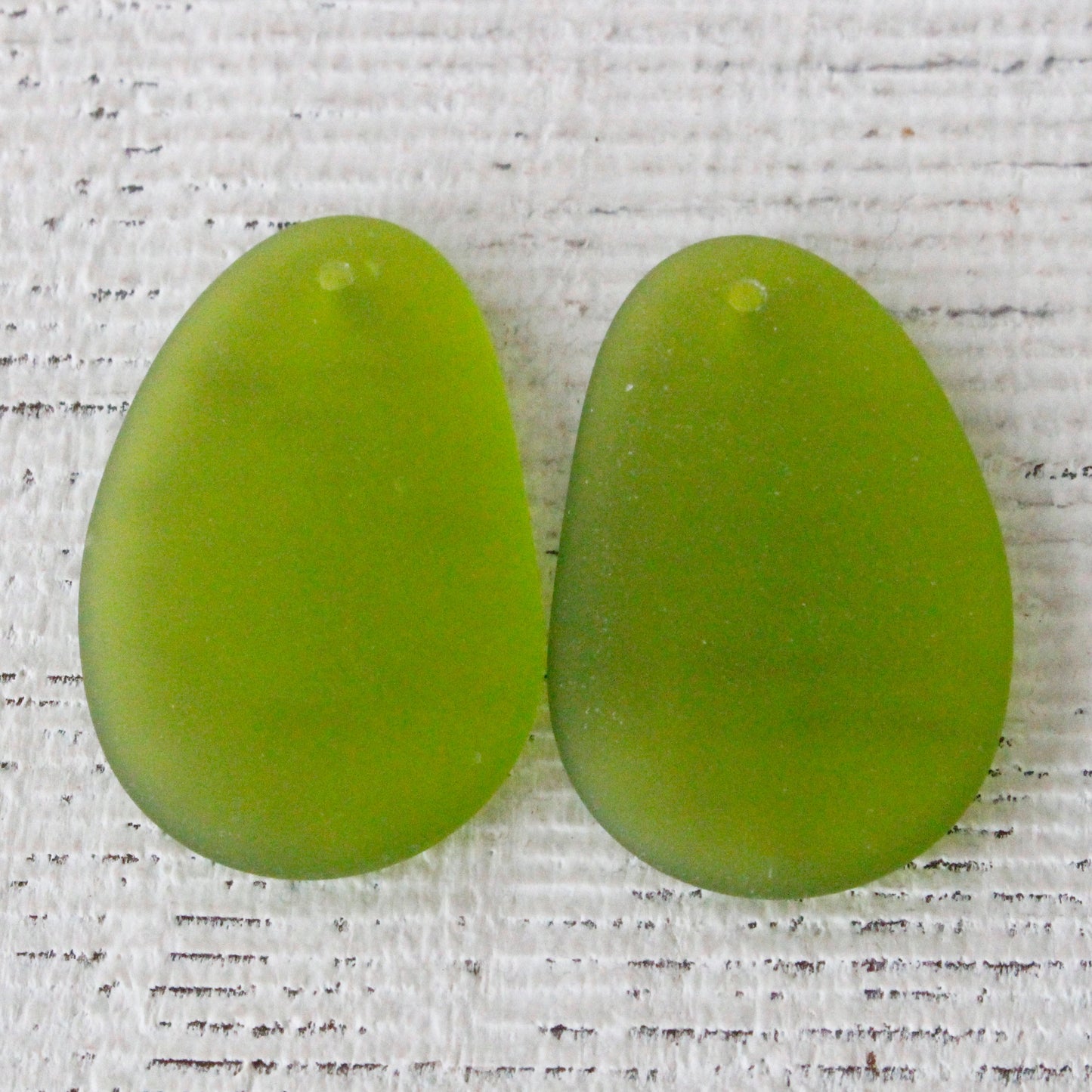 20x32mm Frosted Glass Pendants - Lime Green - 2,4 or 10