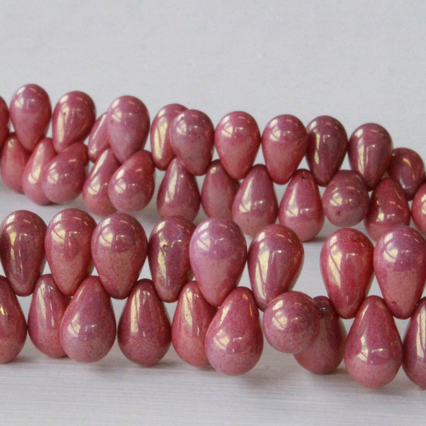 6x9mm Glass Teardrop Beads - Mauve Pink Luster - 43 Beads