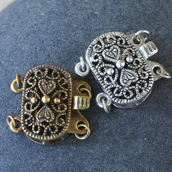 Load image into Gallery viewer, 20x16mm - Antiqued Brass Filigree Two Hole Clasp - 1 clasp
