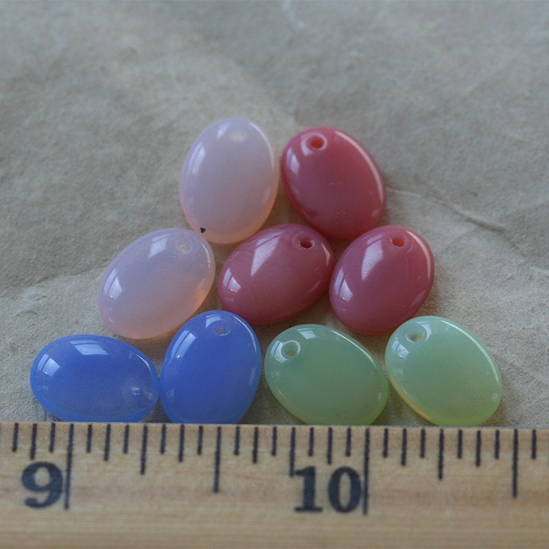 Load image into Gallery viewer, 25 -  - Flat Oval Drop Beads  - Top Drilled Flat Oval Bead - 12x9mm - 25 pieces
