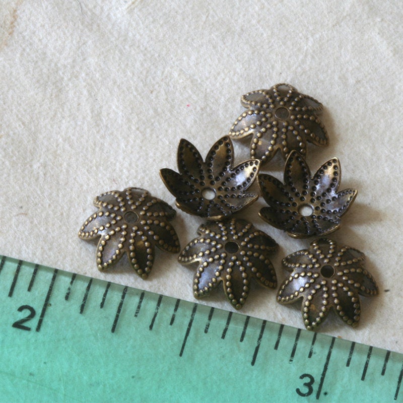 9mm Antiqued Brass Flower Bead Cap - 30 Pieces