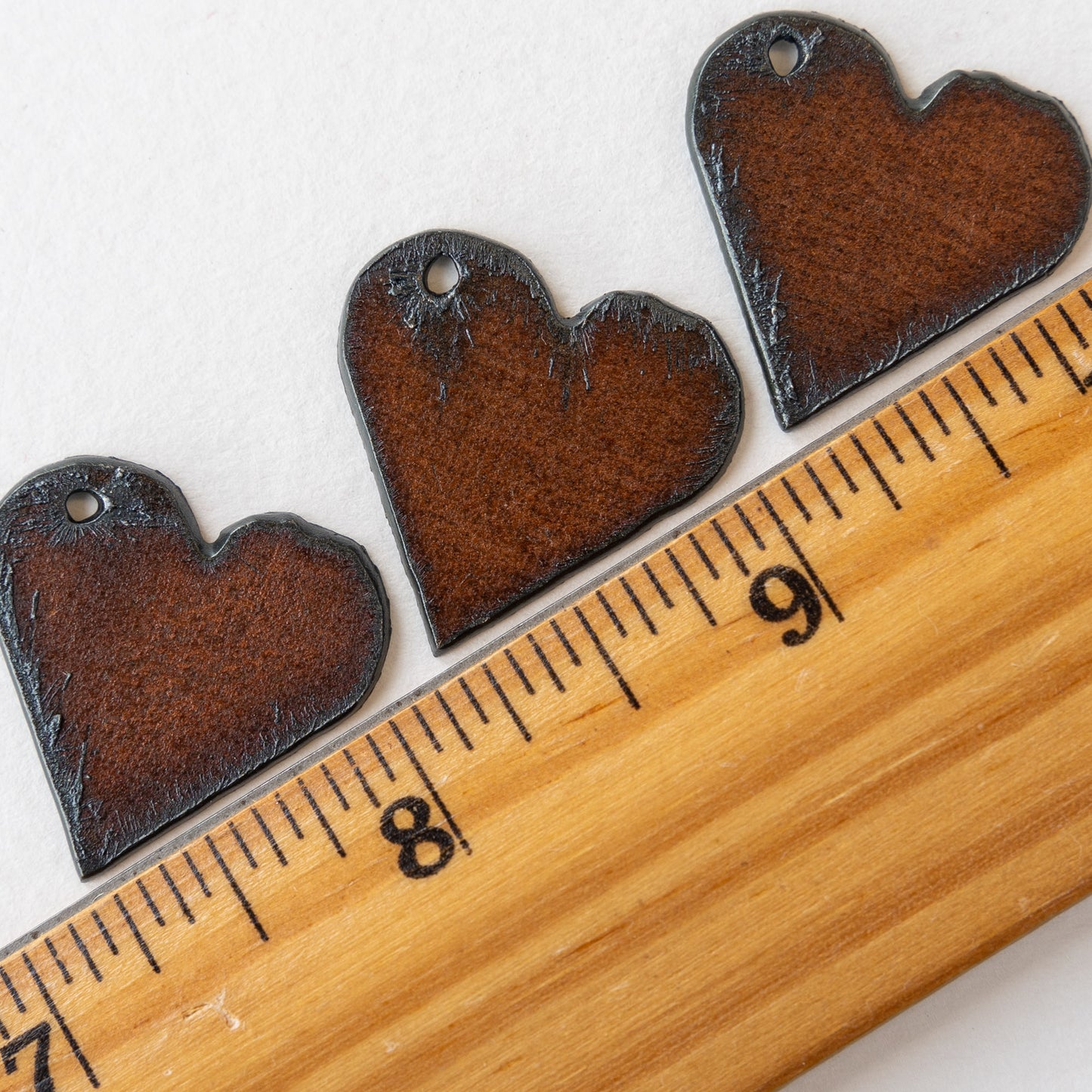 25mm Rusted Iron Heart Pendant - 1 Pendant