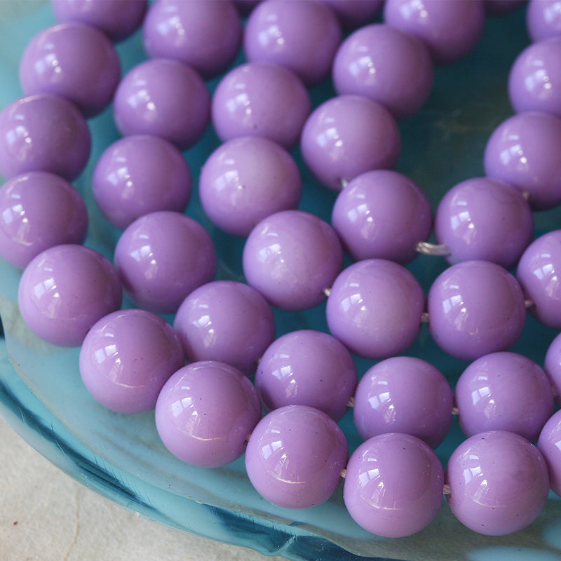 10mm Round Beads - Opaque Lilac - 10 or 20 Beads