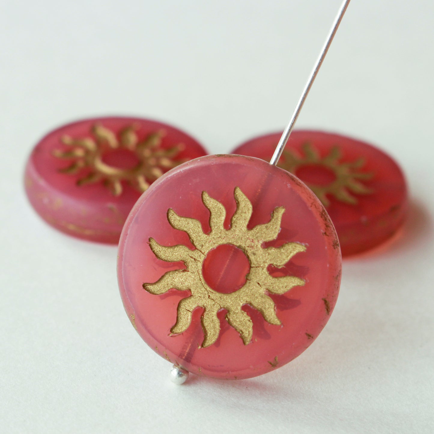 Load image into Gallery viewer, 22mm Sun Coin Beads - Opaline Pink Glass with Gold Wash - 1 Bead
