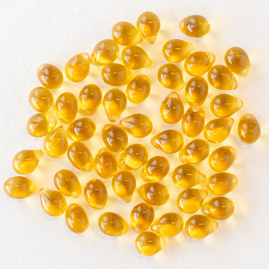 5x7mm Glass Teardrop Beads - Golden Yellow Amber - 45 Beads