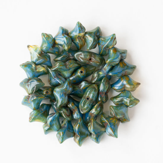 Art Deco Flower - Blue Green Mix with Picasso - 20 beads