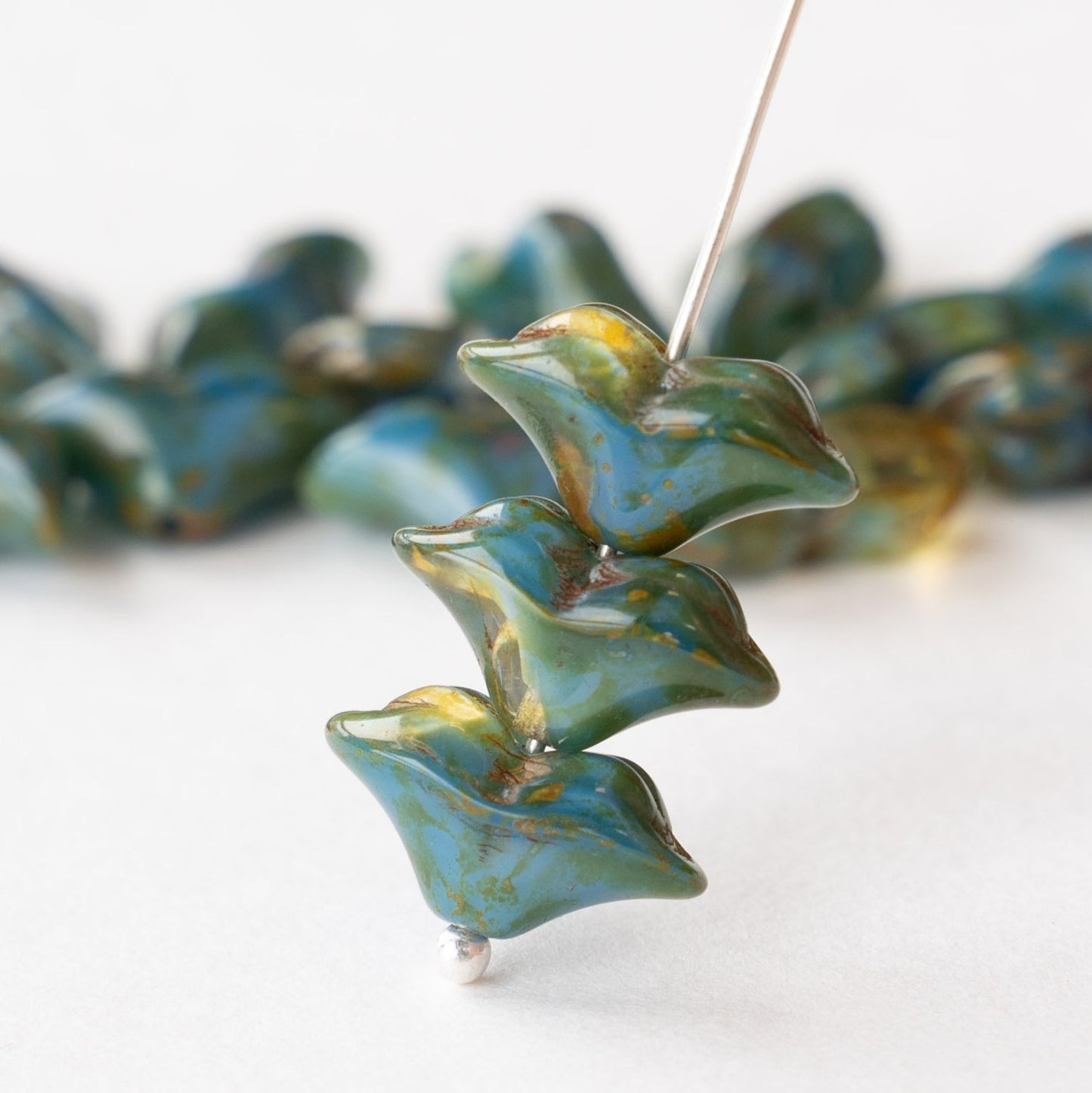 Art Deco Flower - Blue Green Mix with Picasso - 20 beads